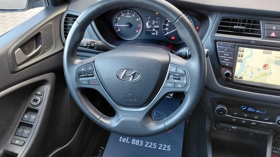 HYUNDAI i20 -