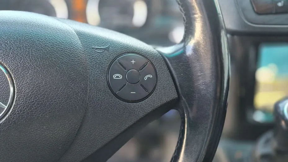 MERCEDES-BENZ Viano -