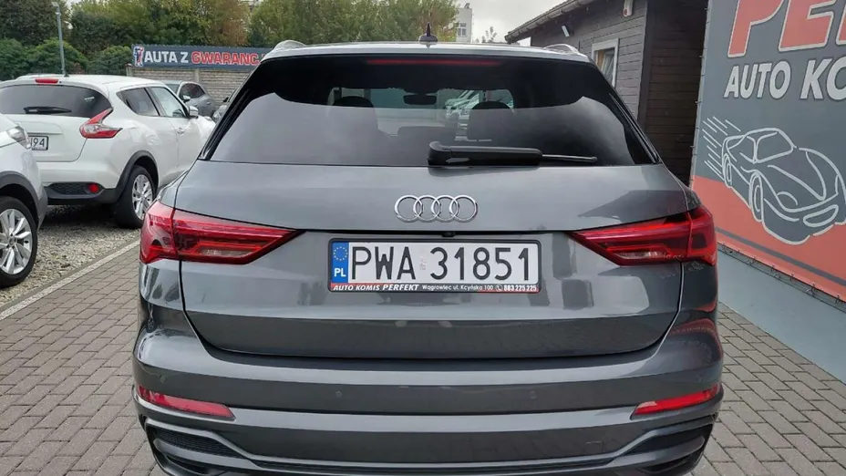 AUDI Q3 -