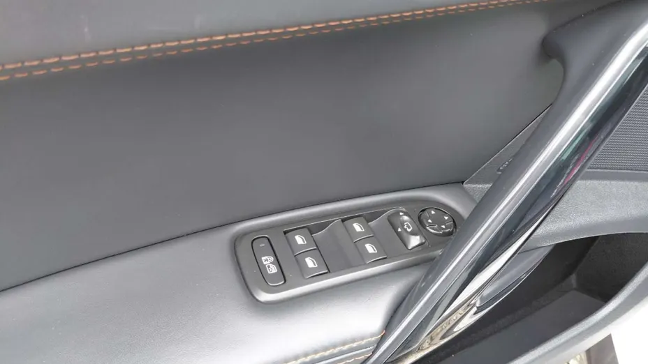 PEUGEOT 508 -