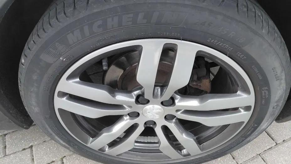 PEUGEOT 508 -