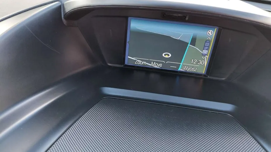 FORD Kuga -