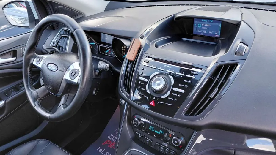 FORD Kuga -