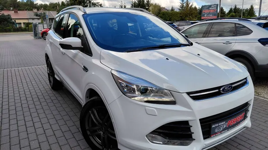FORD Kuga -