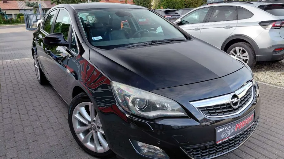 OPEL Astra -
