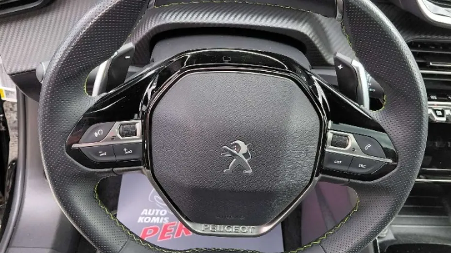 PEUGEOT 2008 -