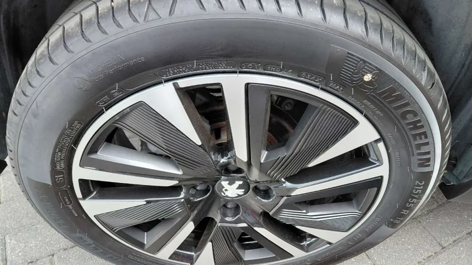 PEUGEOT 2008 -