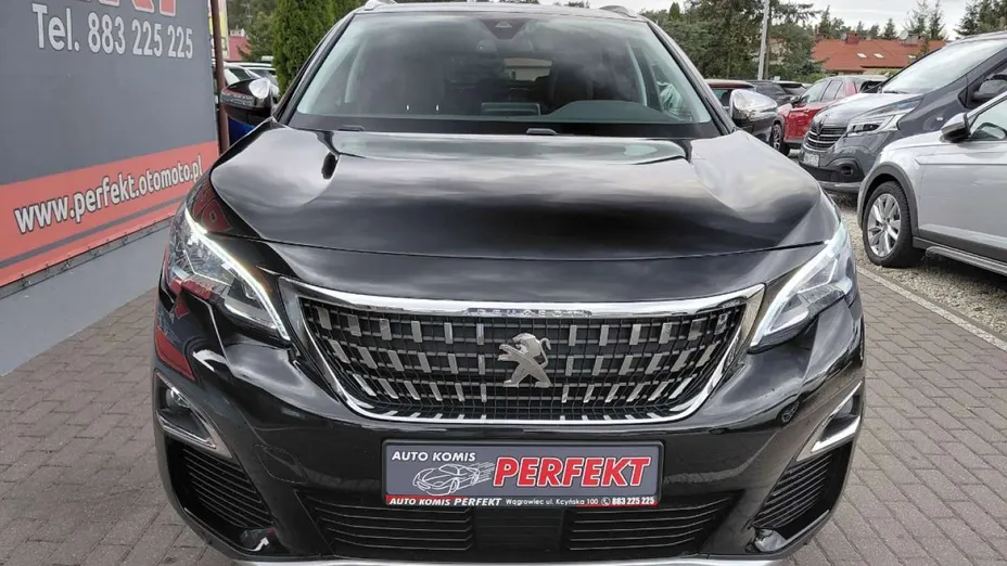 PEUGEOT 3008 -