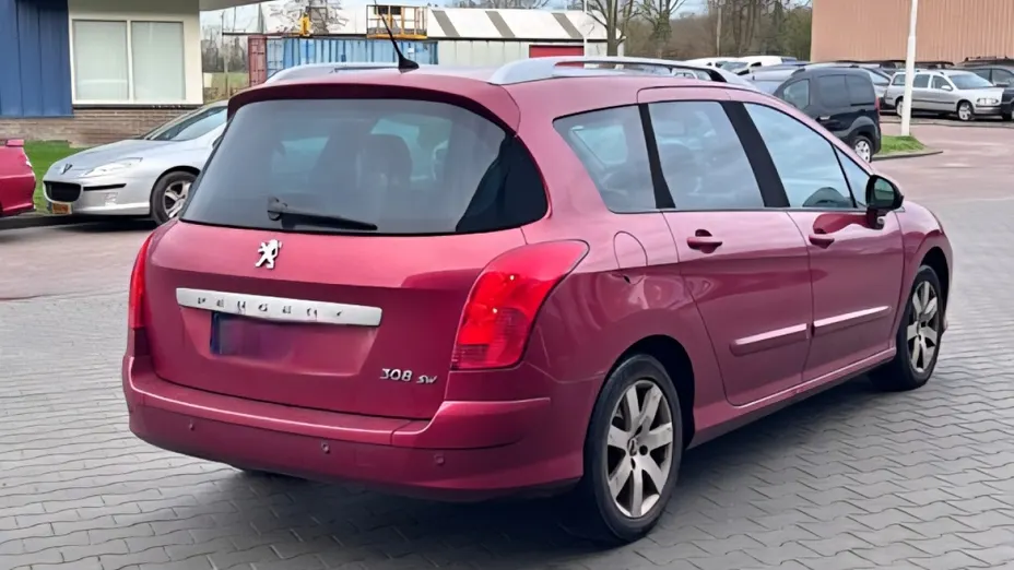 PEUGEOT 308 -