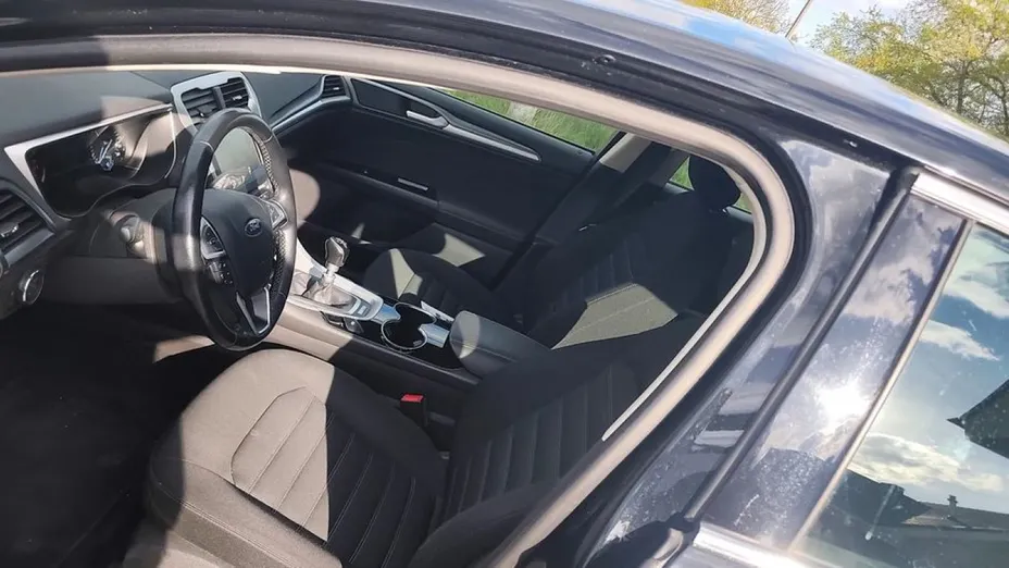FORD Mondeo -