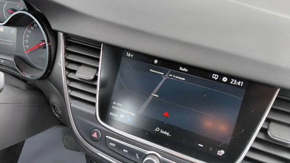 OPEL Crossland X -