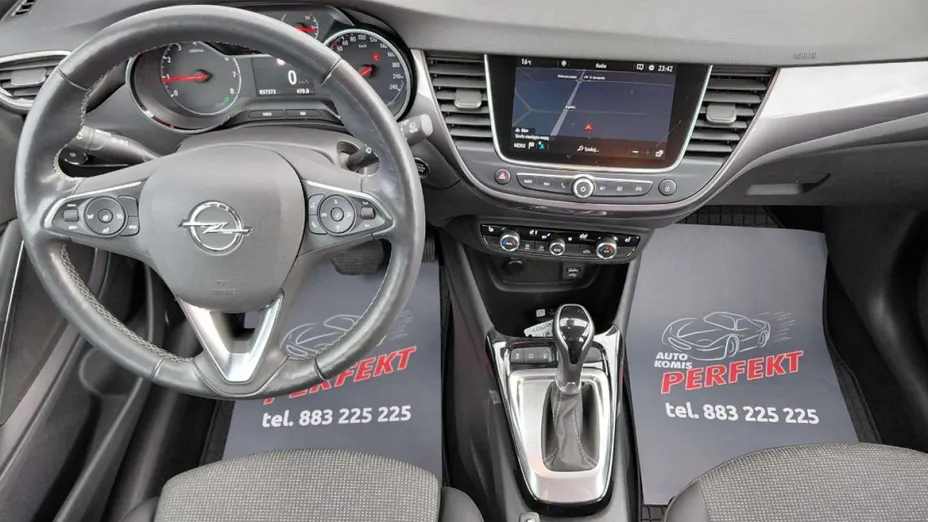 OPEL Crossland X -