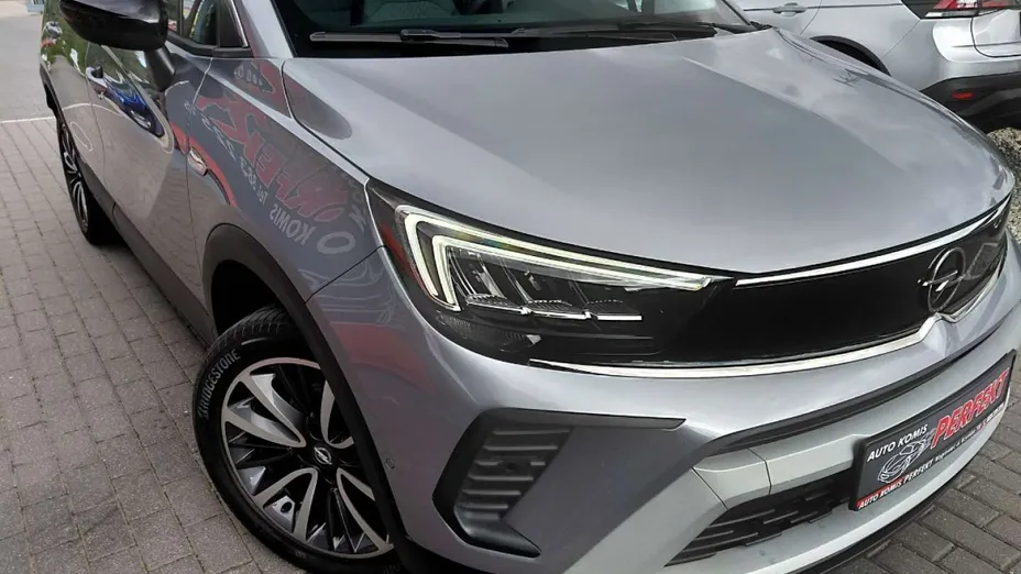 OPEL Crossland X -
