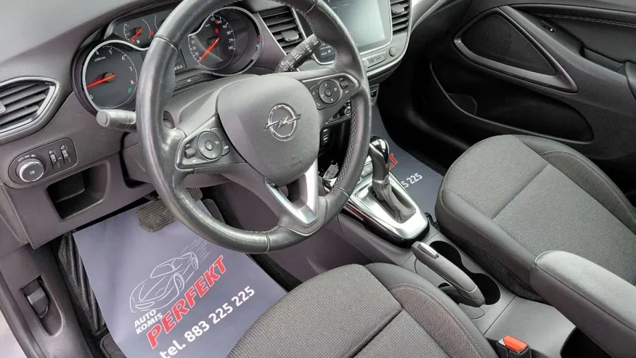 OPEL Crossland X -
