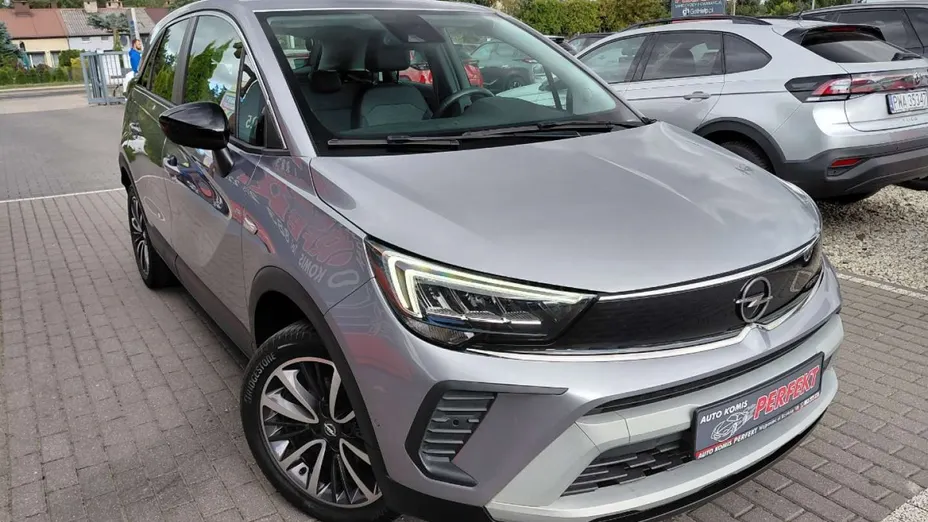 OPEL Crossland X -