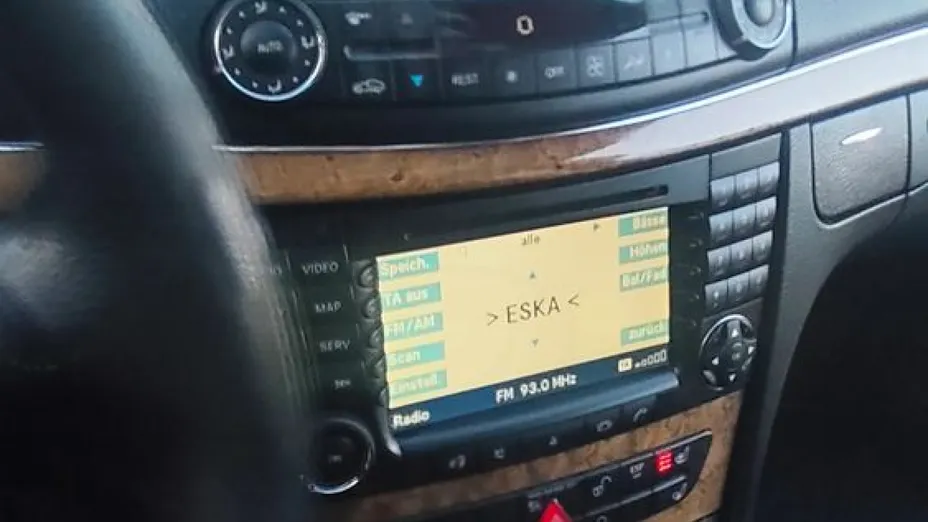 MERCEDES-BENZ E Klasa -