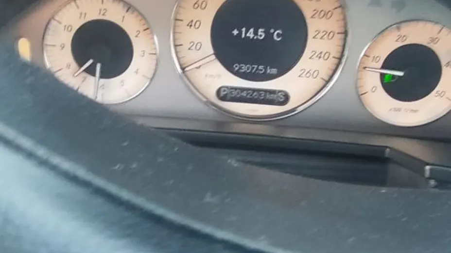 MERCEDES-BENZ E Klasa -