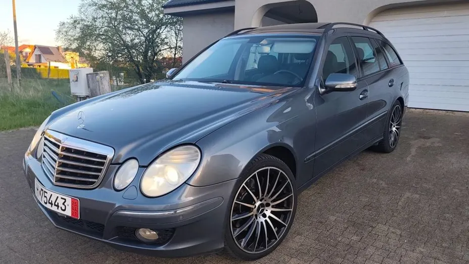 MERCEDES-BENZ E Klasa -