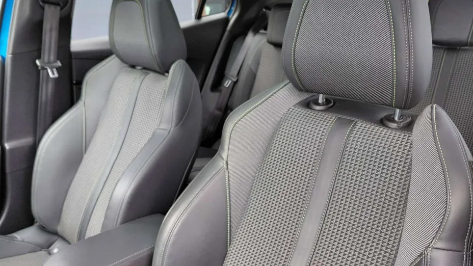 PEUGEOT 2008 -