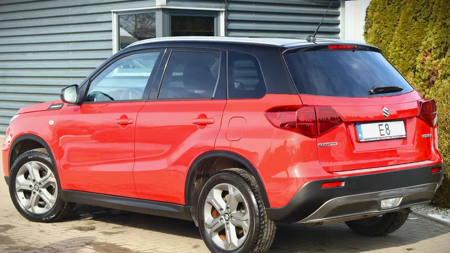 SUZUKI Vitara -