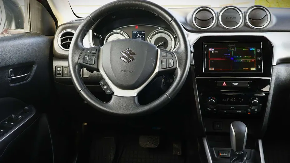 SUZUKI Vitara -