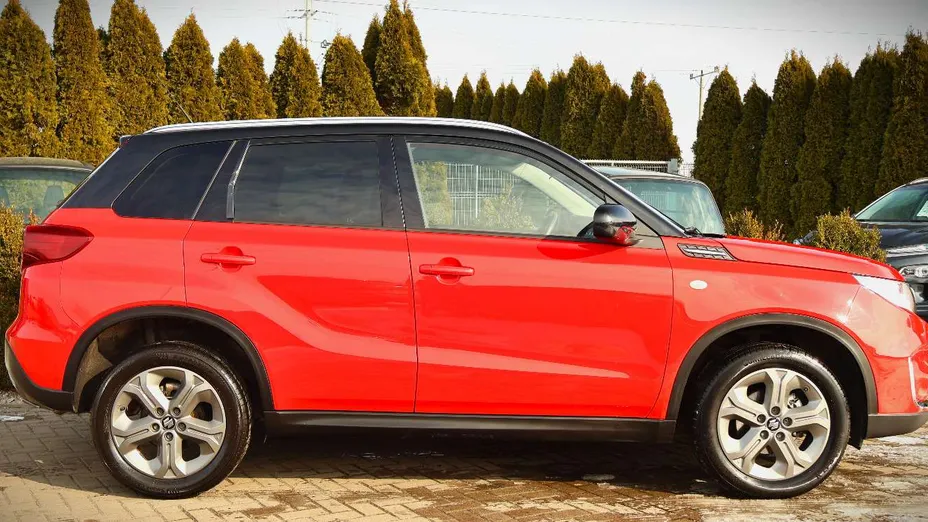SUZUKI Vitara -