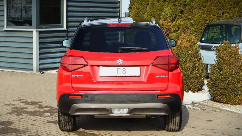 SUZUKI Vitara -