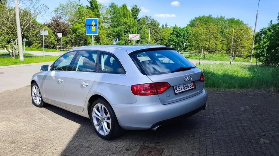 AUDI A4 Avant -