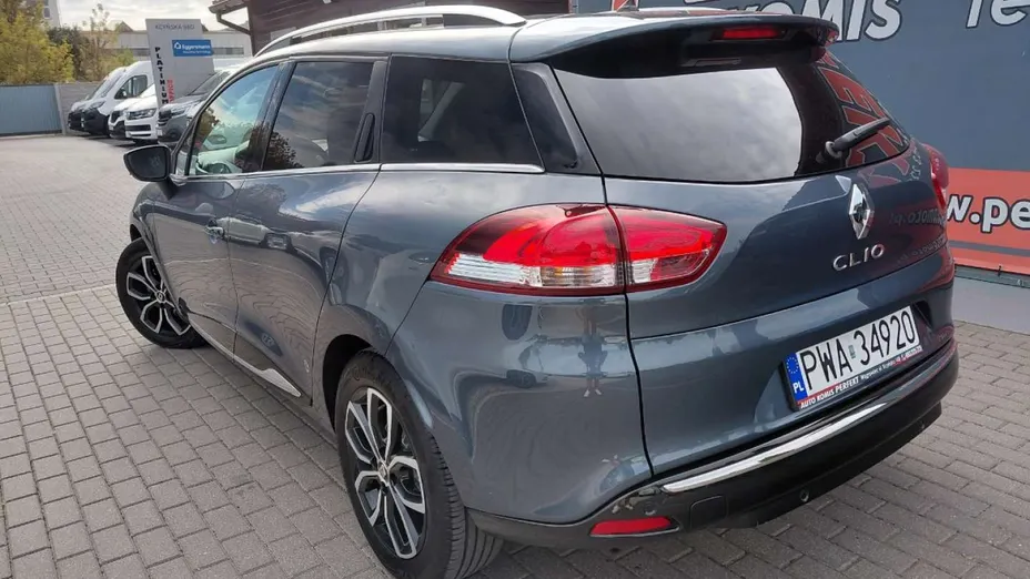 RENAULT Clio -