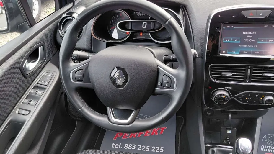 RENAULT Clio -