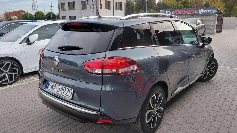 RENAULT Clio -
