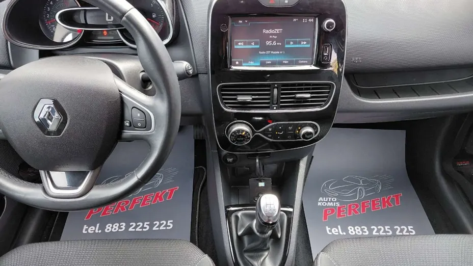 RENAULT Clio -