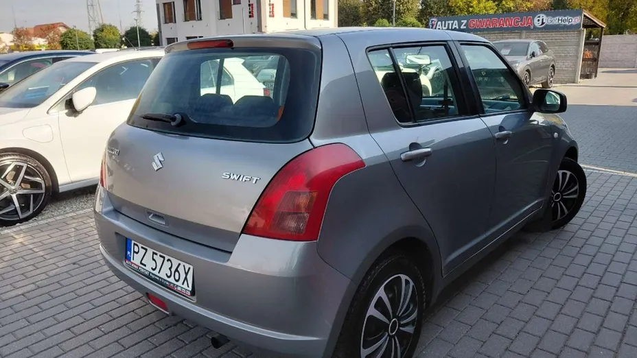 SUZUKI Swift -
