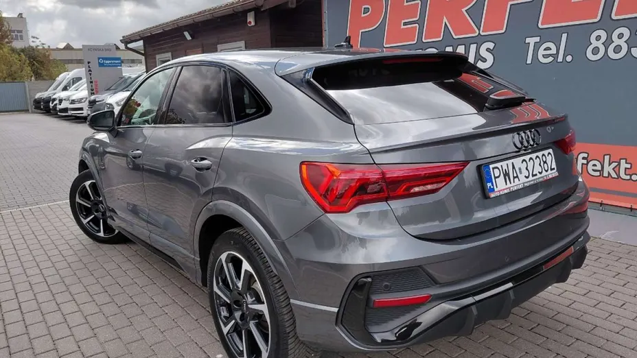AUDI Q3 Sportback -