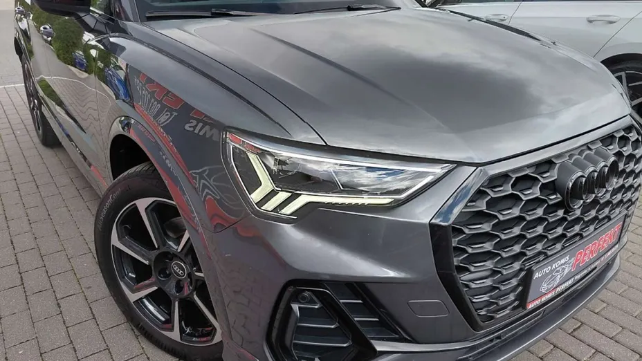 AUDI Q3 Sportback -