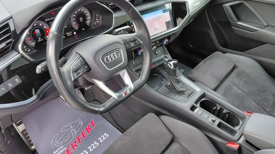 AUDI Q3 Sportback -