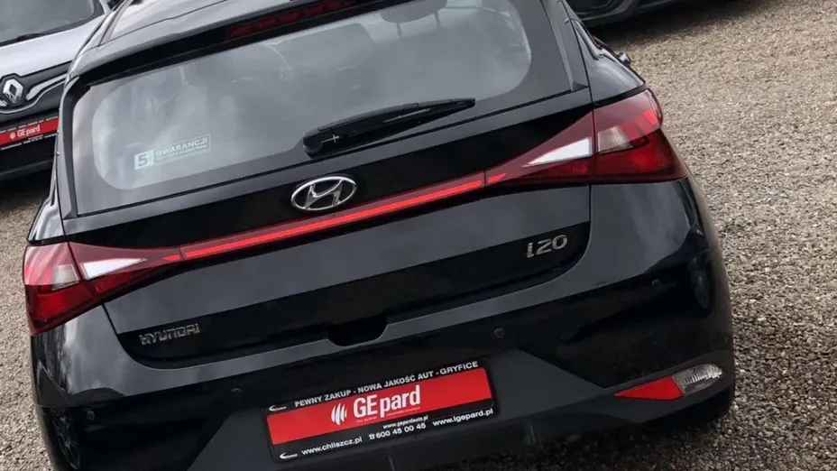 HYUNDAI i20 -
