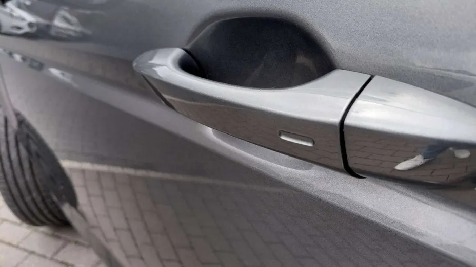 VOLKSWAGEN Touran -