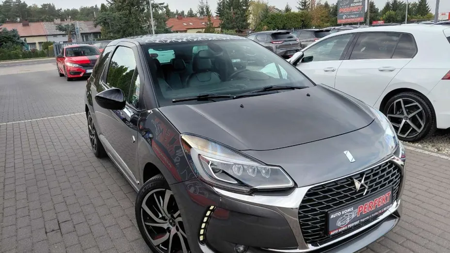CITROEN DS3 -