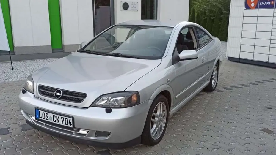 OPEL Astra -