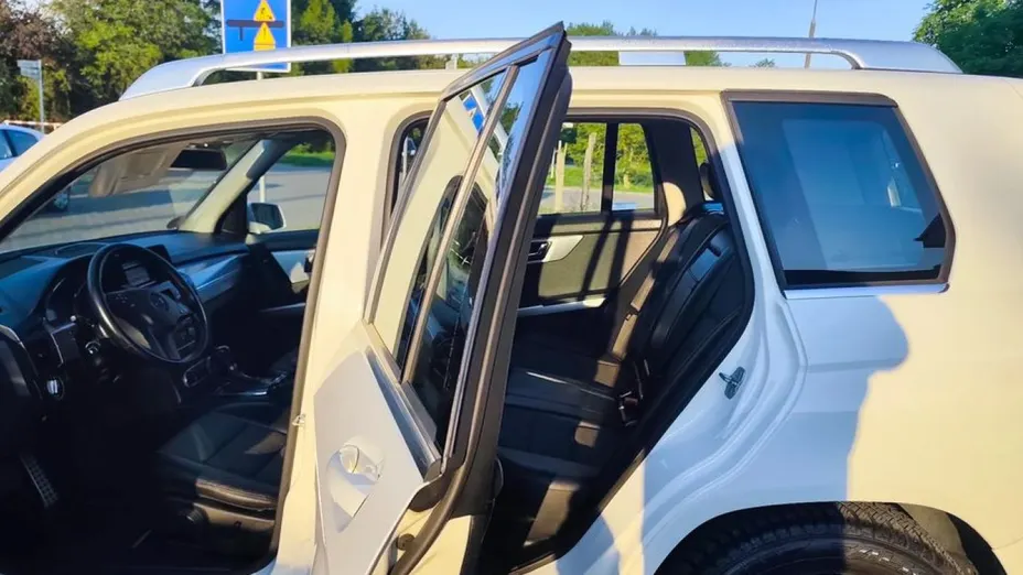 MERCEDES-BENZ GLK -