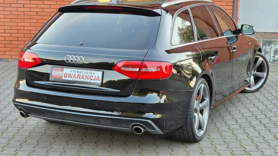 AUDI A4 -