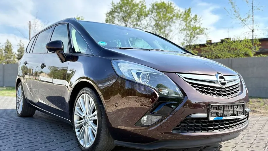 OPEL Zafira -