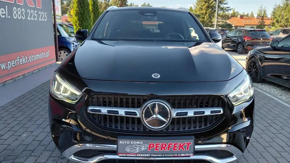 MERCEDES-BENZ GLA -
