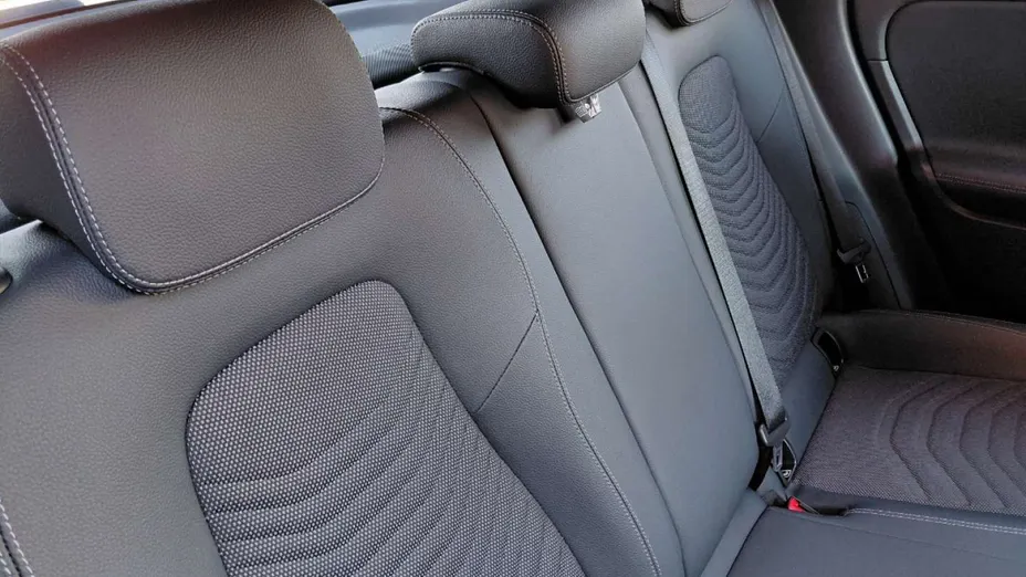 MERCEDES-BENZ GLA -