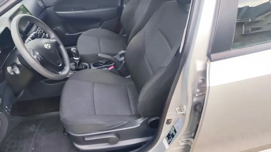 HYUNDAI i30 -