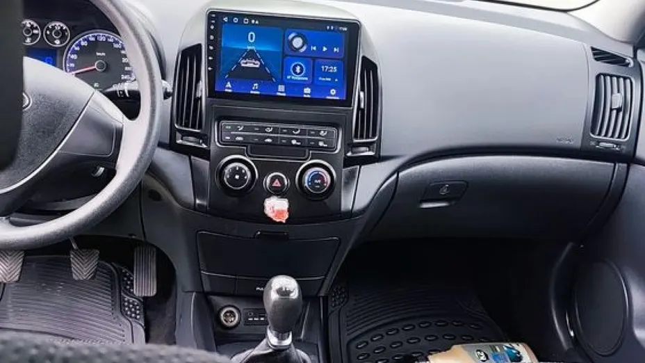 HYUNDAI i30 -