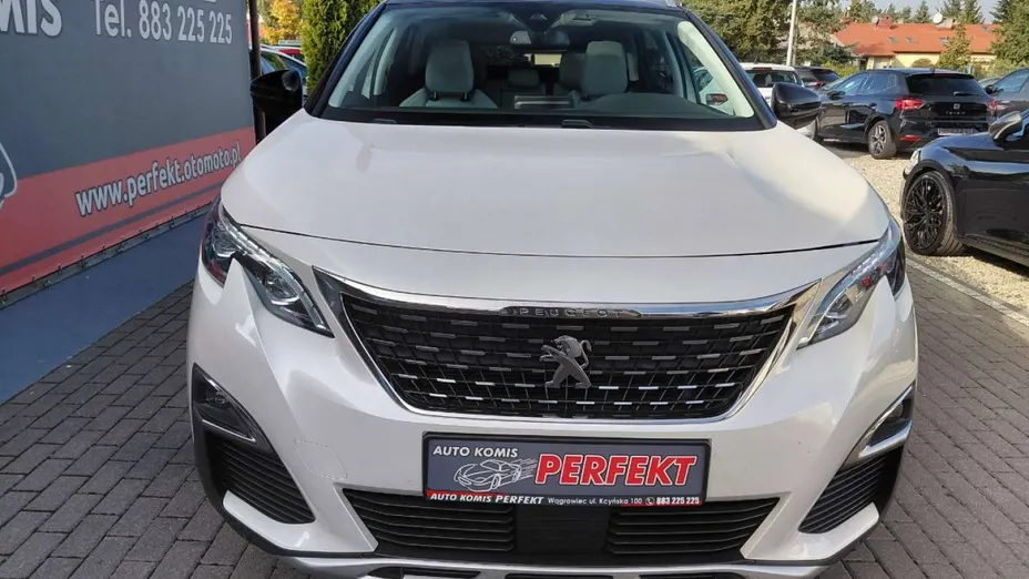PEUGEOT 3008 -