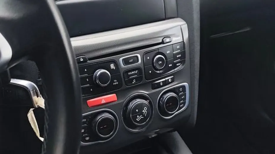 CITROEN C4 -