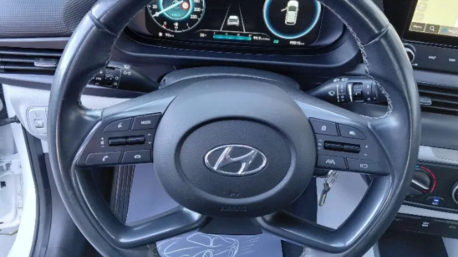 HYUNDAI i20 -